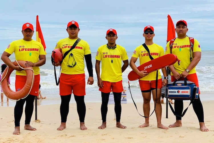 Lifeguards01